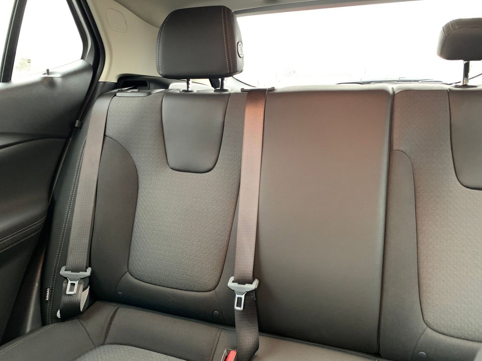 Used 2025 Buick Encore GX Preferred image 37