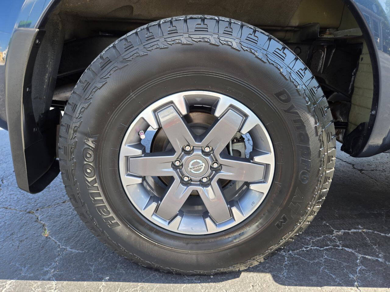 Used 2017 Nissan Frontier PRO-4X w/ Pro-4x Luxury Package AWD/4WD image 60