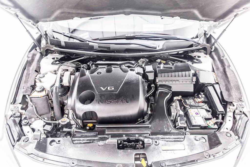 Used 2019 Nissan Maxima 3.5 SV w/ Floor Mat Group FWD image 40