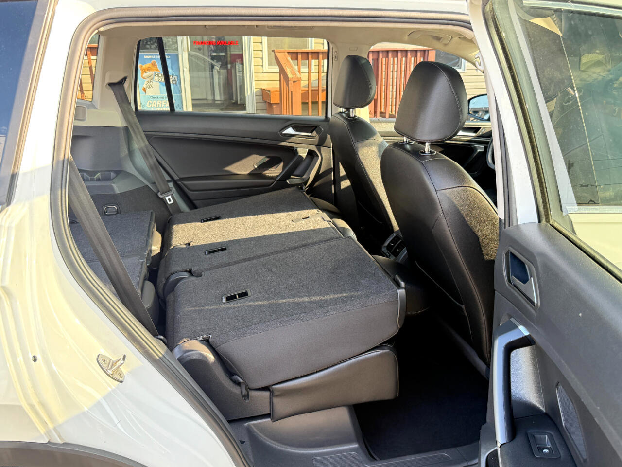 Used 2019 Volkswagen Tiguan SE w/ Panoramic Sunroof Package image 37