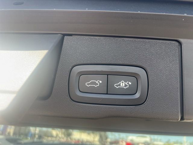 Used 2023 Volvo XC60 B5 Core w/ Climate Package image 23