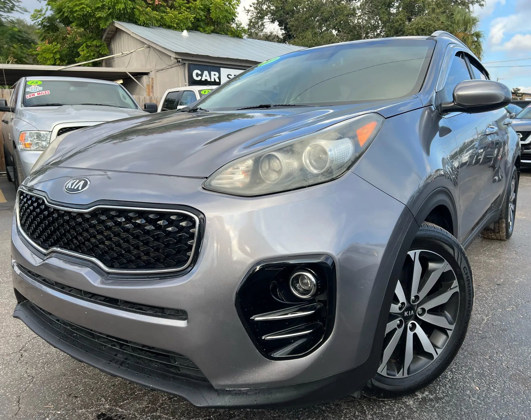Used 2017 Kia Sportage EX image 1