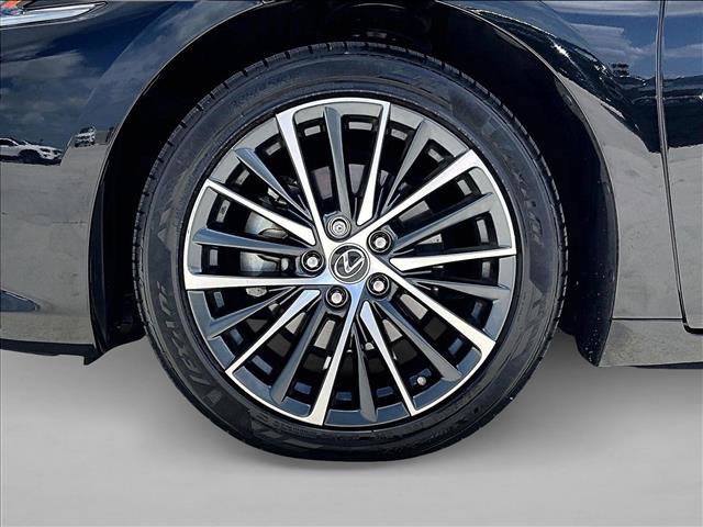 Used 2024 Lexus ES 350 w/ Premium Package FWD image 10