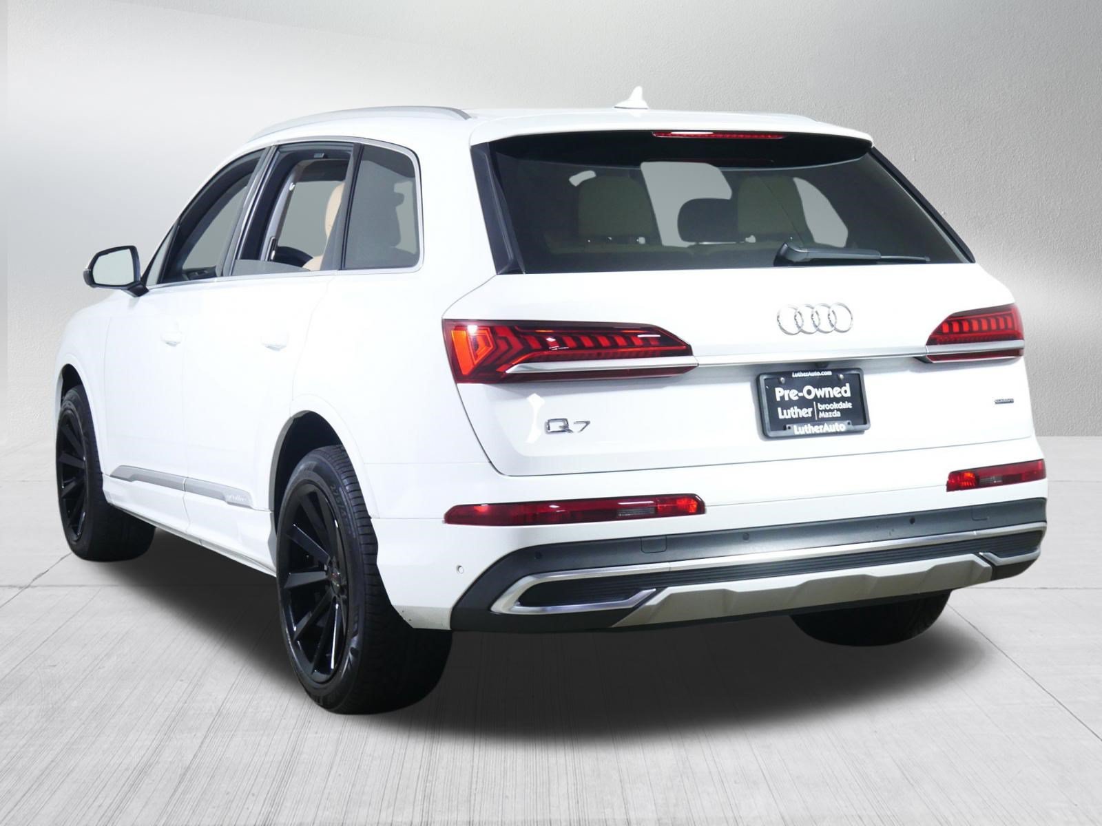 Used 2022 Audi Q7 2.0T Premium Plus w/ Premium Plus Package AWD/4WD image 5