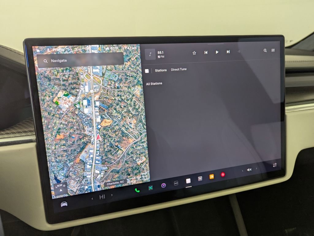 Used 2022 Tesla Model X Plaid image 46