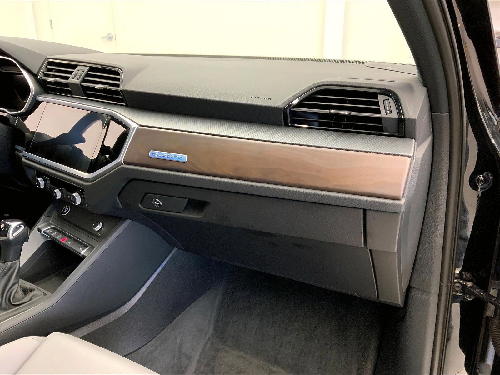 Certified 2022 Audi Q3 2.0T Premium Plus AWD/4WD image 15