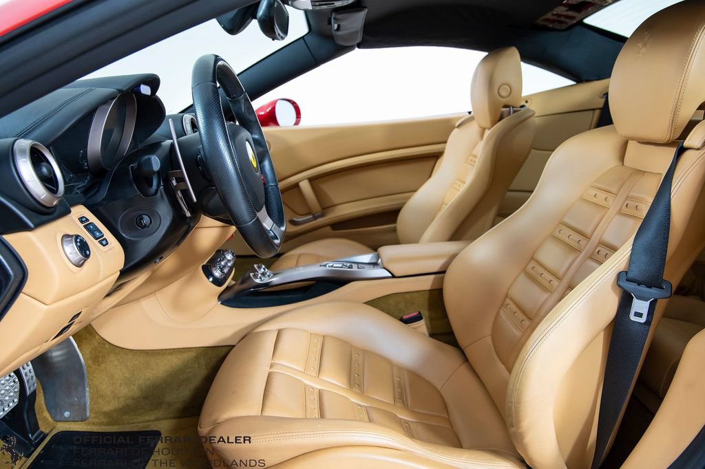 Used 2010 Ferrari California RWD image 5