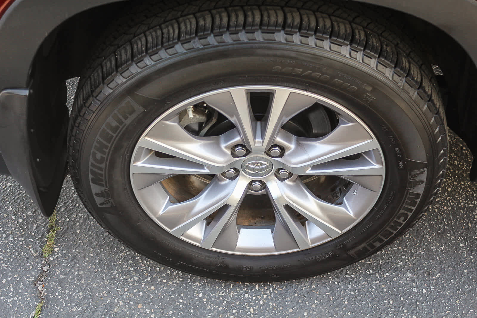 Used 2015 Toyota Highlander XLE AWD/4WD image 10