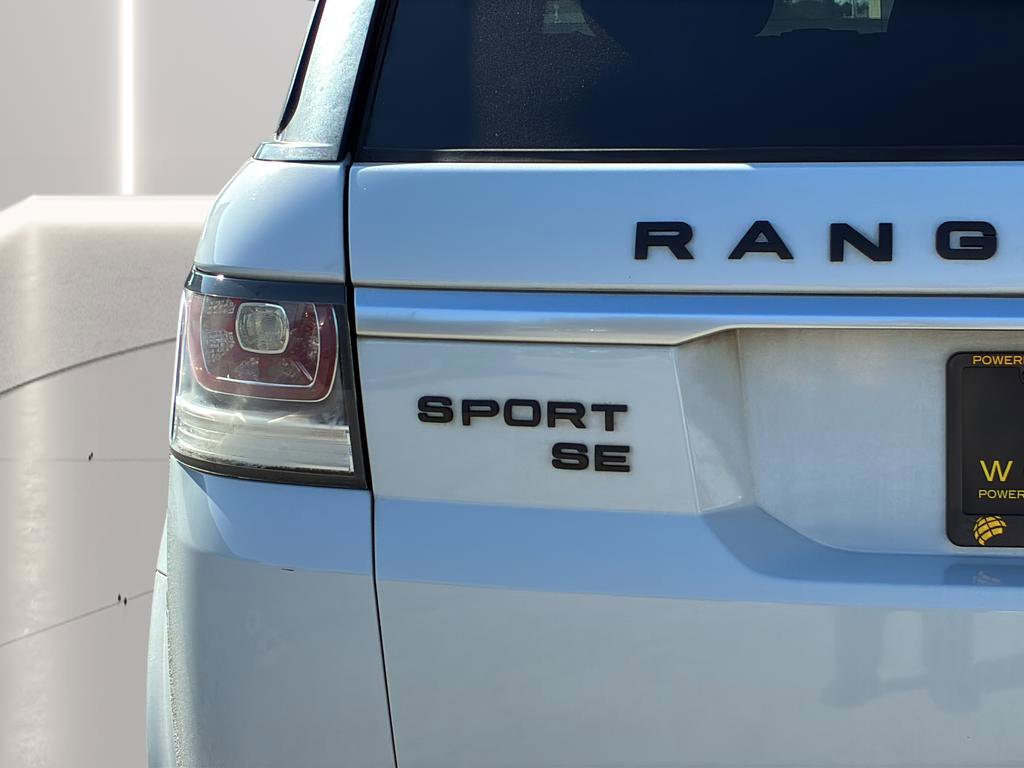 Used 2016 Land Rover Range Rover Sport SE image 27
