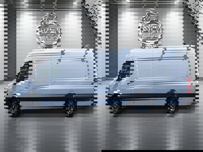 Used 2018 Mercedes-Benz Sprinter 2500 image 8