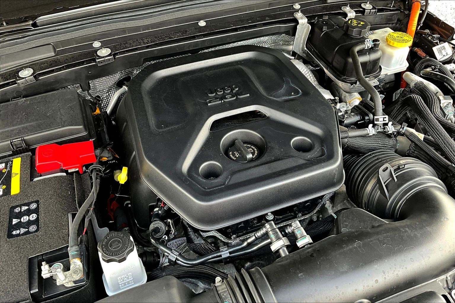 Used 2024 Jeep Wrangler Unlimited AWD/4WD image 29