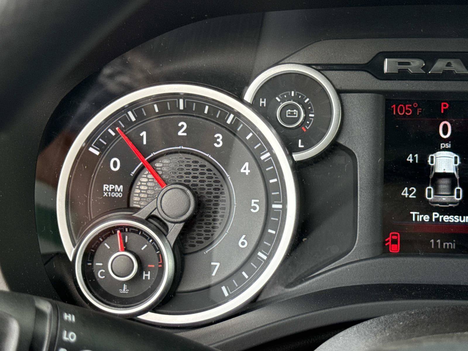 New 2026 RAM 1500 Express AWD/4WD image 23