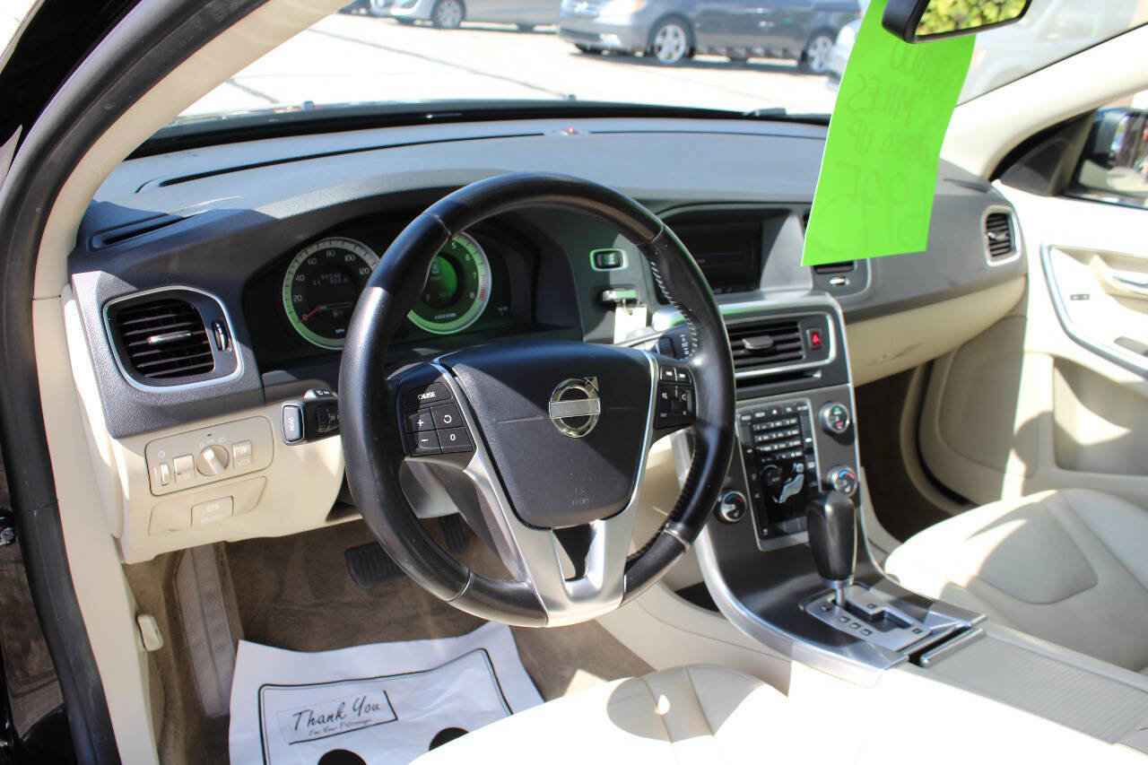 Used 2012 Volvo S60 T5 w/ Climate Pkg image 15