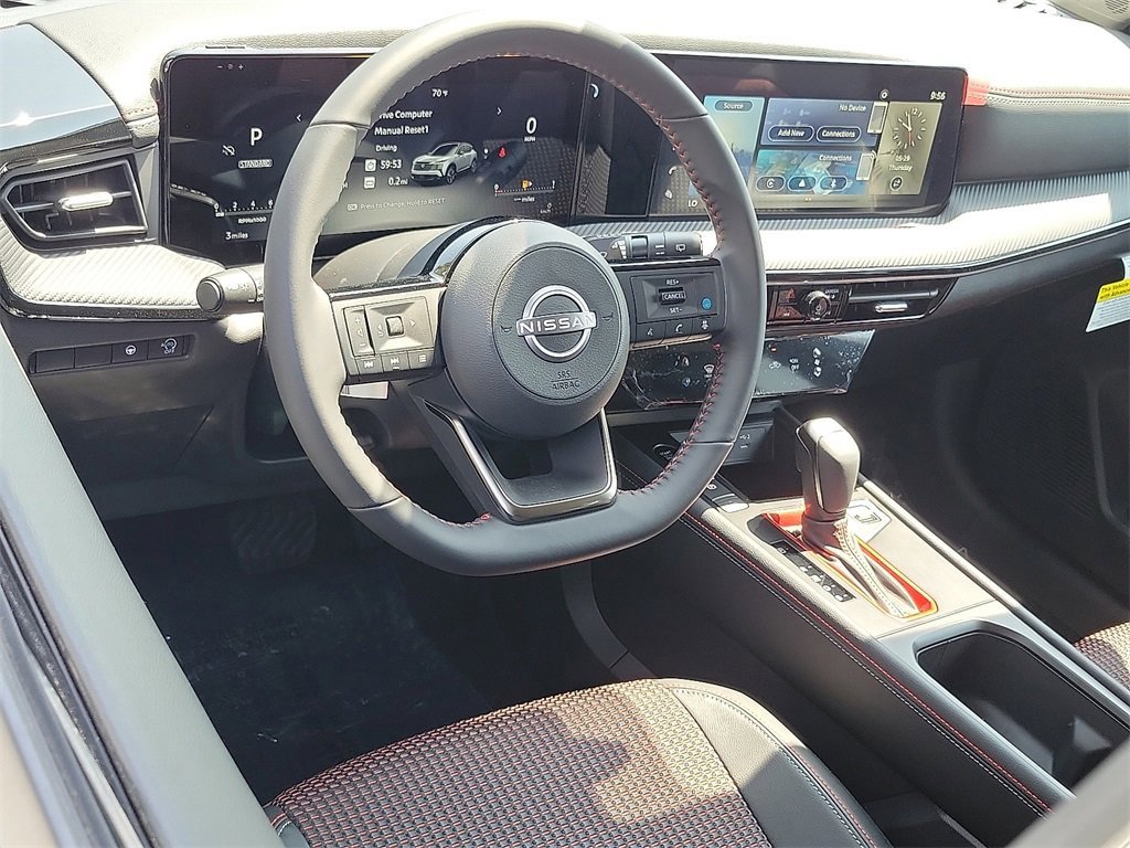 New 2025 Nissan Kicks SR image 4