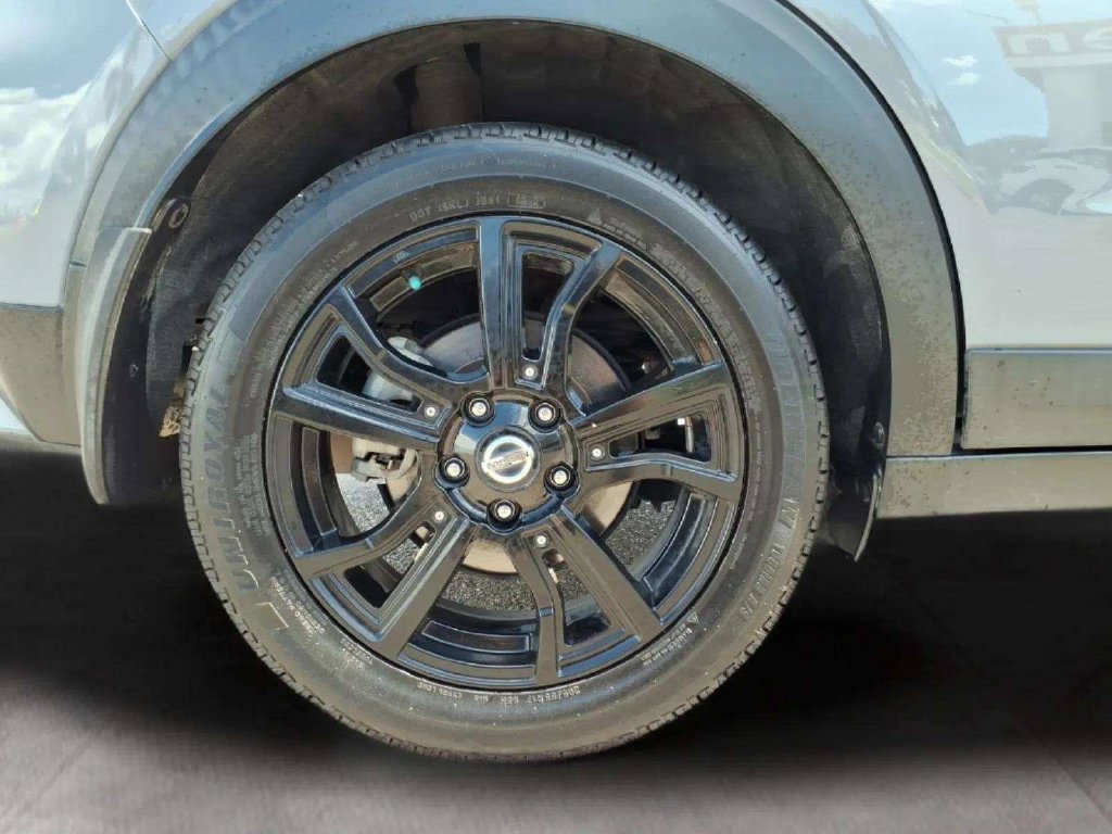 Used 2021 Nissan Kicks SR FWD image 20