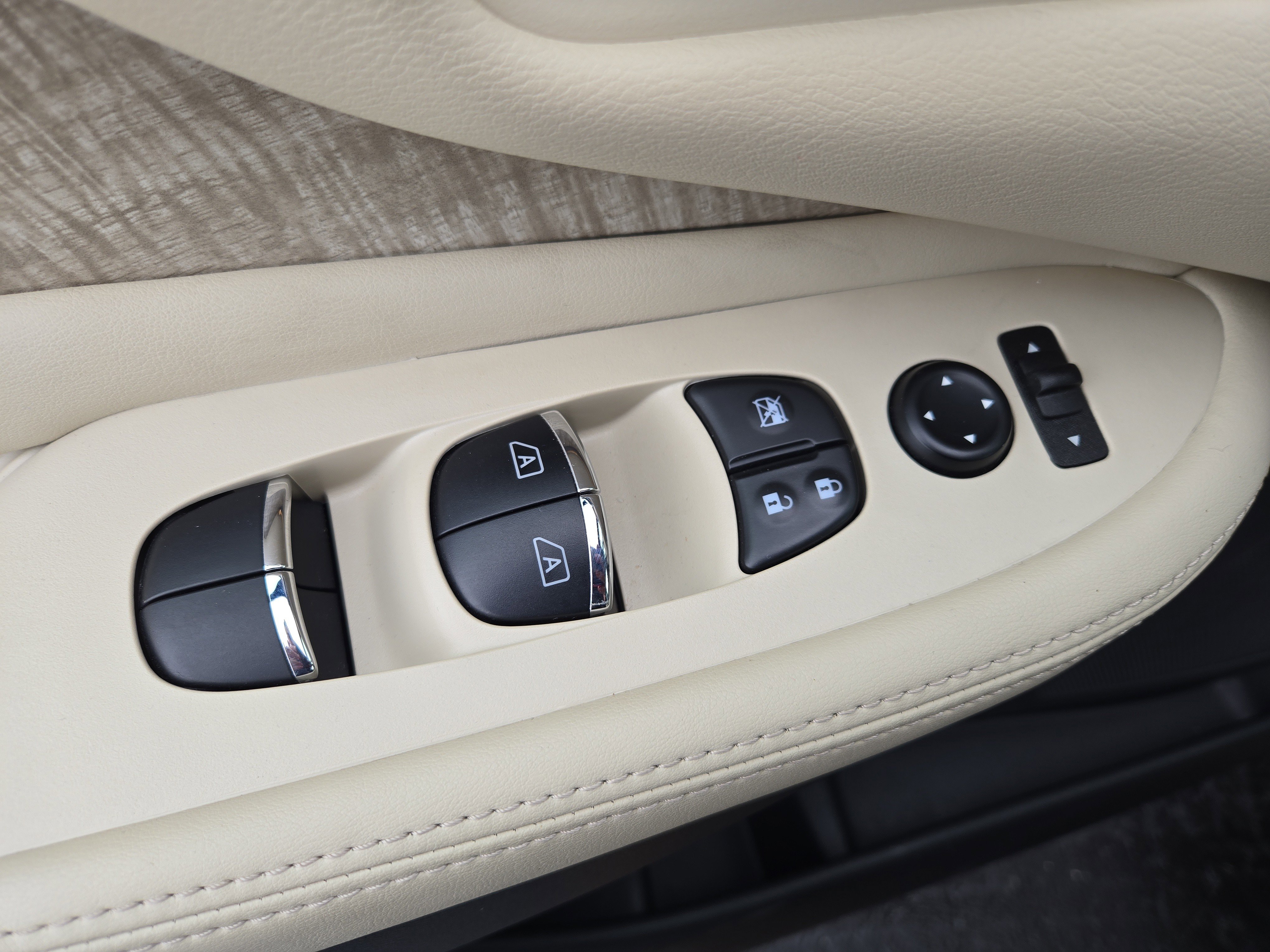 Certified 2024 Nissan Murano SL image 16