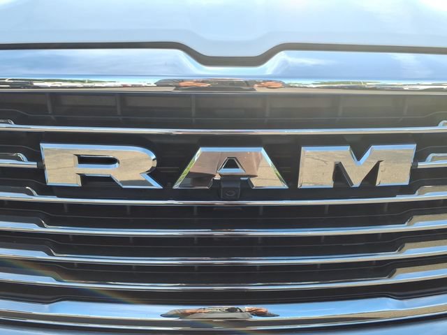 Used 2026 RAM 1500 Laramie AWD/4WD image 11