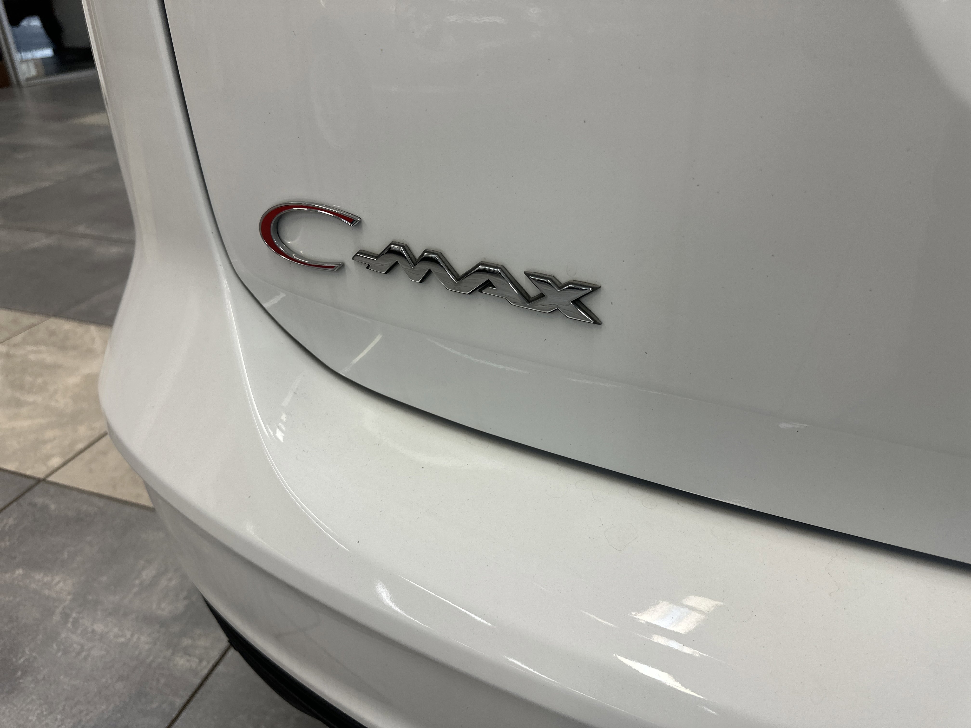 Used 2018 Ford C-MAX SE w/ Cold Weather Package image 6