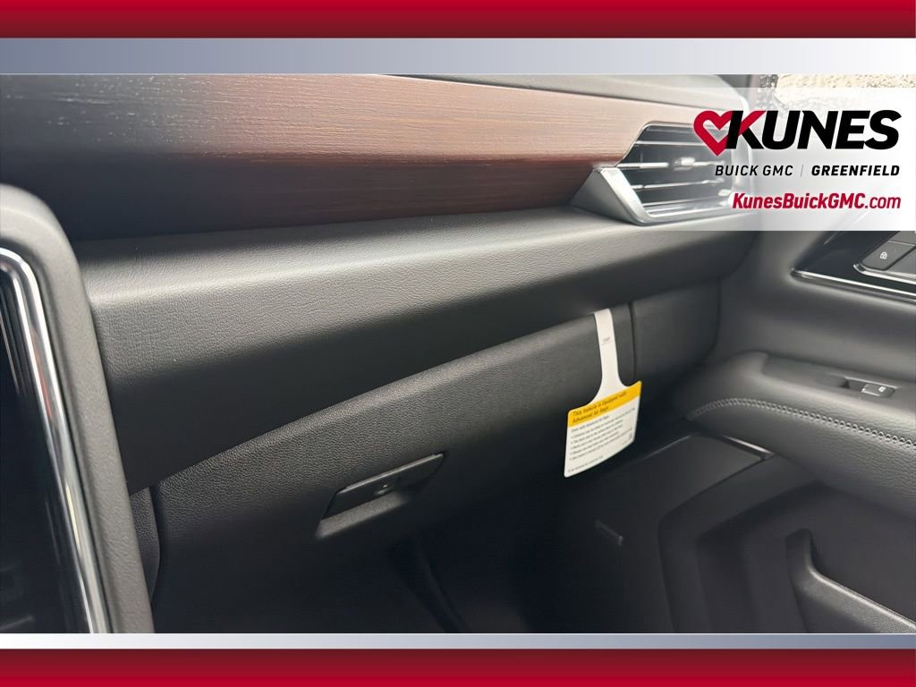 New 2026 GMC Yukon XL Denali w/ Denali Reserve Package image 31