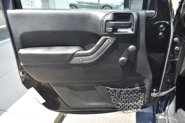 Used 2016 Jeep Wrangler Sport AWD/4WD image 15