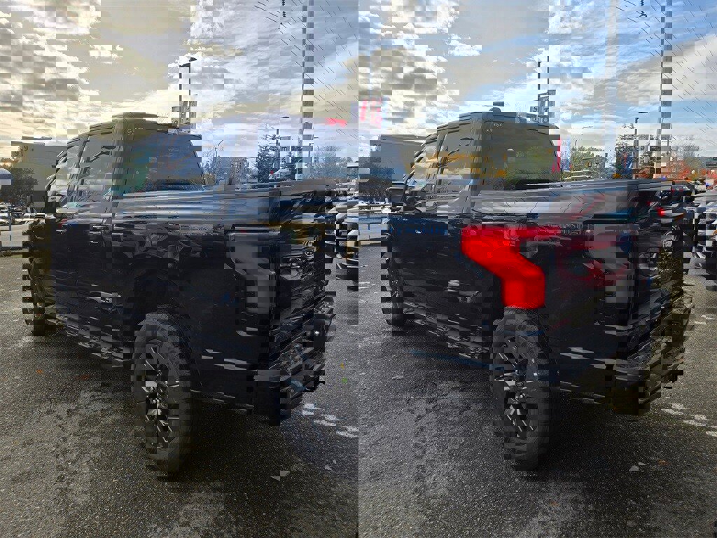 New 2025 Ford F150 Lightning Flash image 7