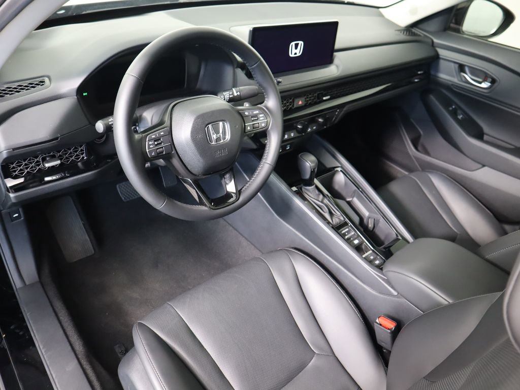 Used 2024 Honda Accord EX-L image 9