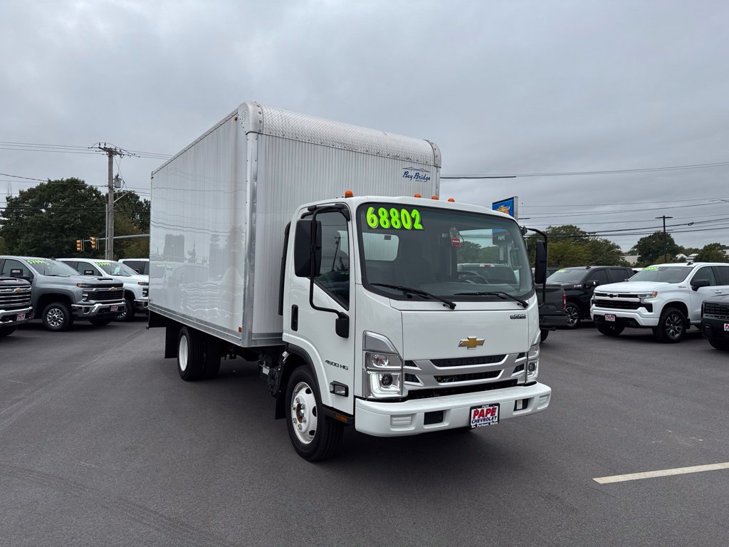 Used 2024 Chevrolet Low Cab Forward RWD image 2