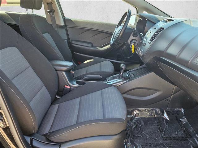 Used 2016 Kia Forte EX image 21