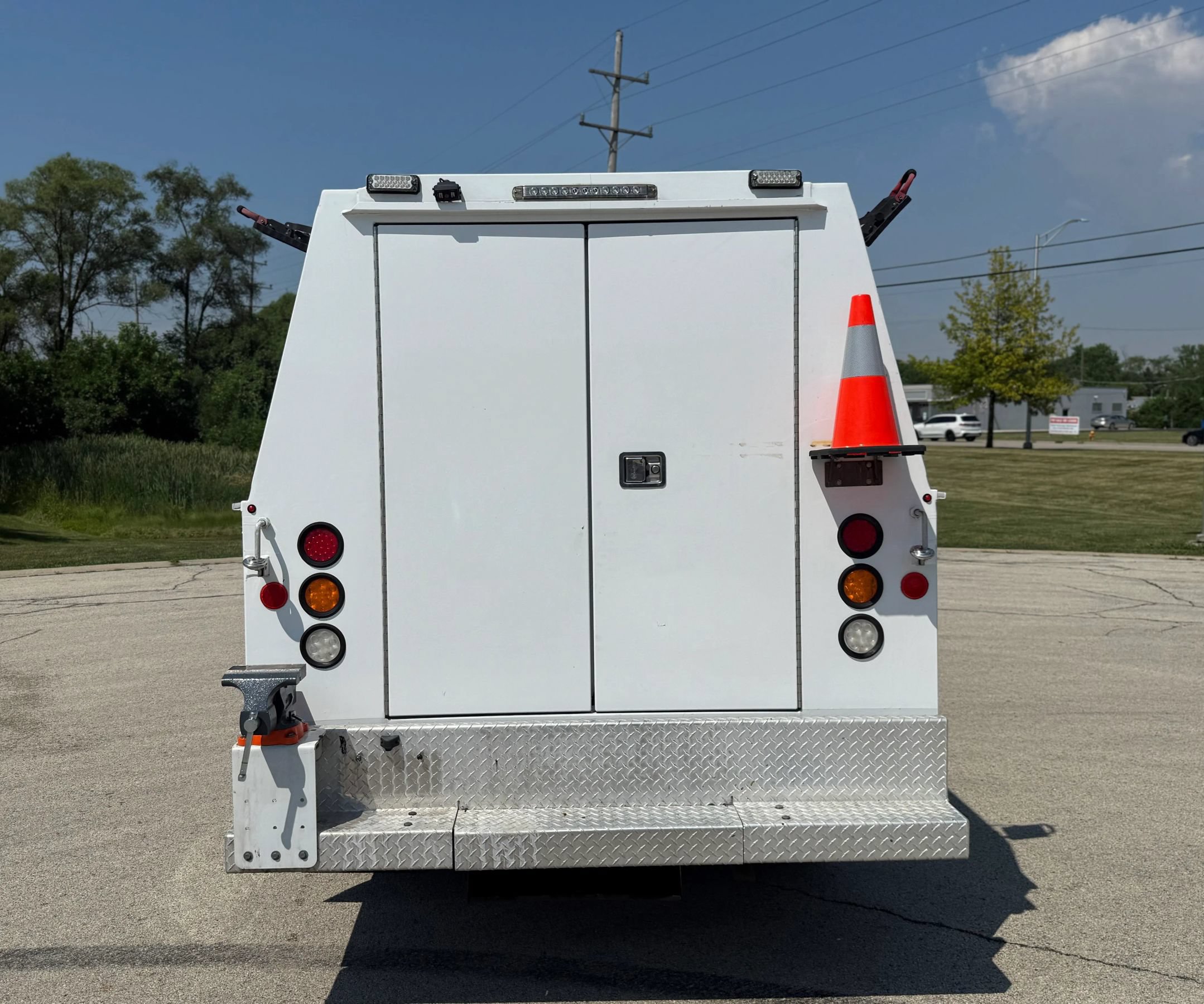 Used 2019 Freightliner Sprinter 3500 w/ Premium Package RWD image 8