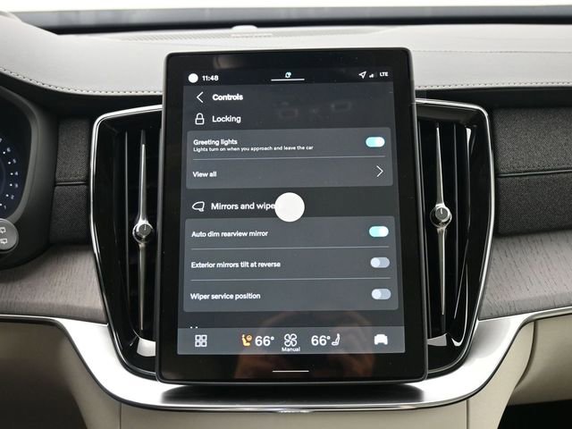 New 2026 Volvo XC90 B6 Ultra w/ Protection Package image 18