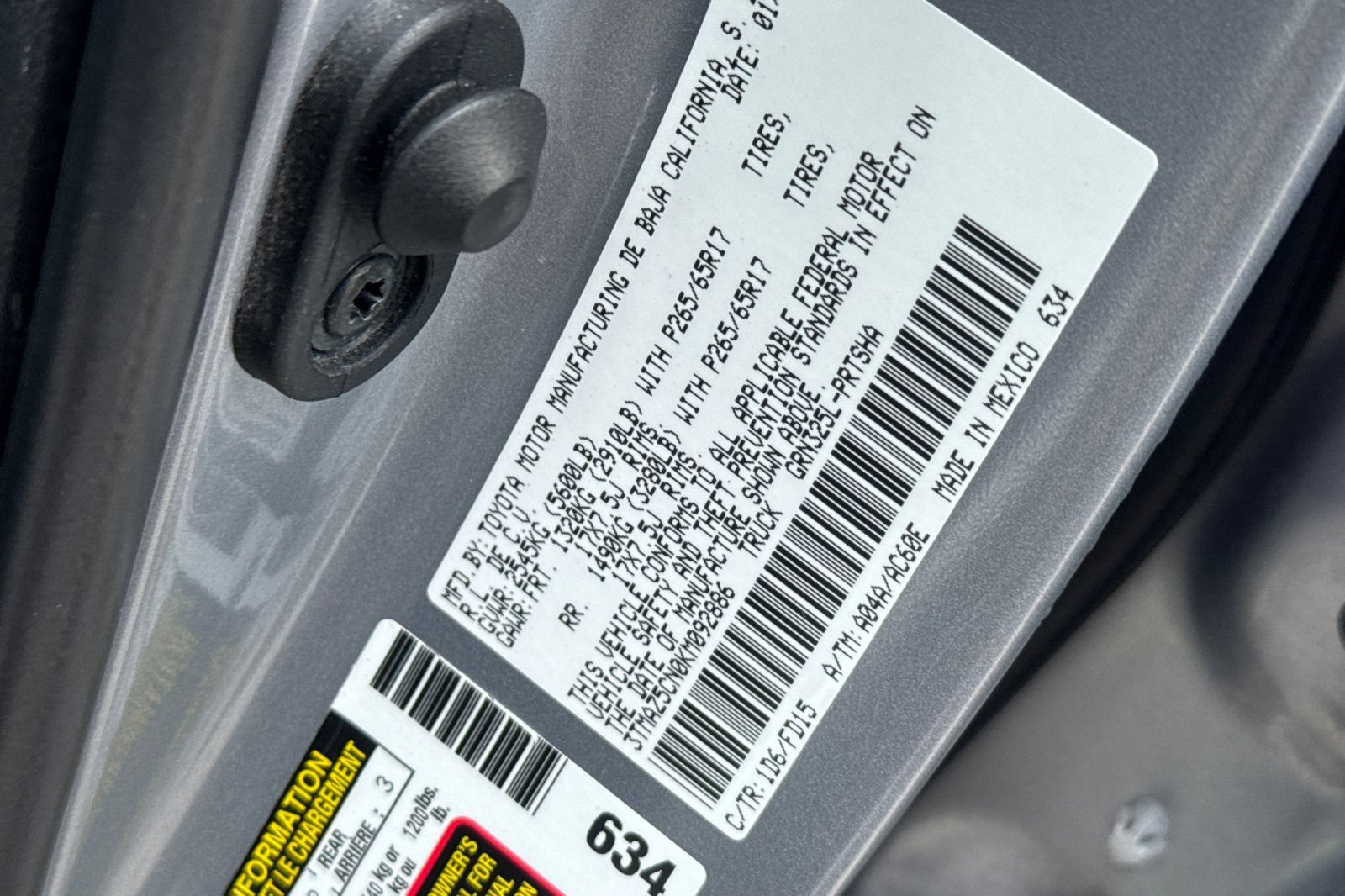 Used 2019 Toyota Tacoma TRD Sport w/ Technology Package RWD image 28
