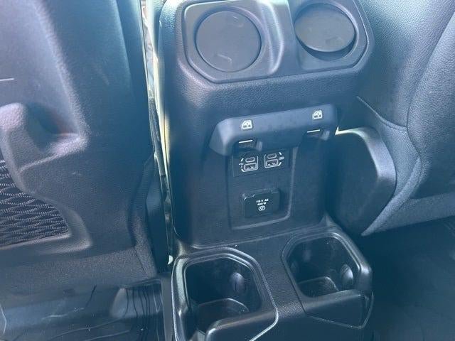 Used 2020 Jeep Gladiator Rubicon AWD/4WD image 15