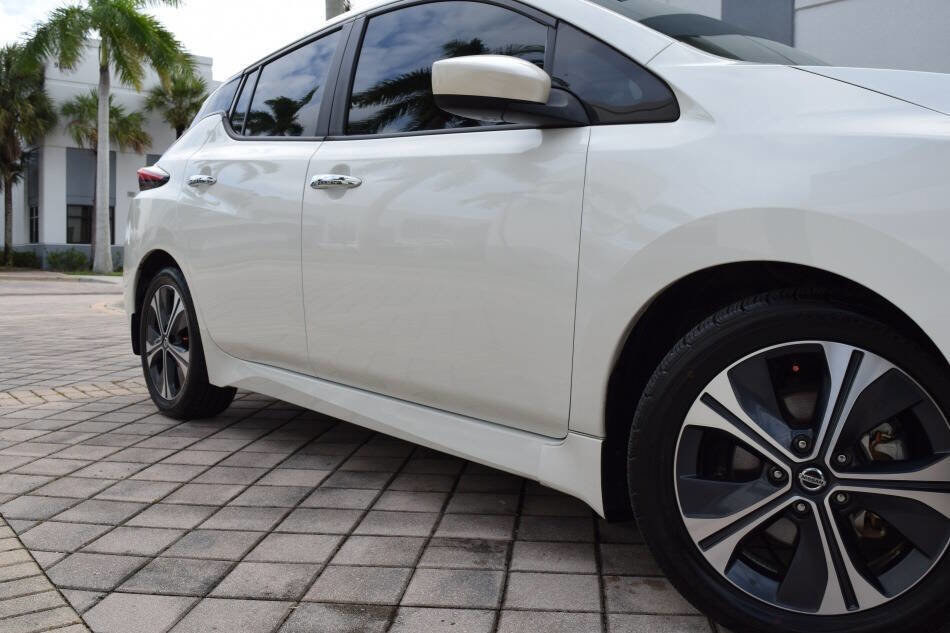 Used 2022 Nissan Leaf SV image 15
