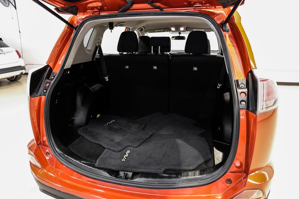 Used 2016 Toyota RAV4 LE FWD image 56