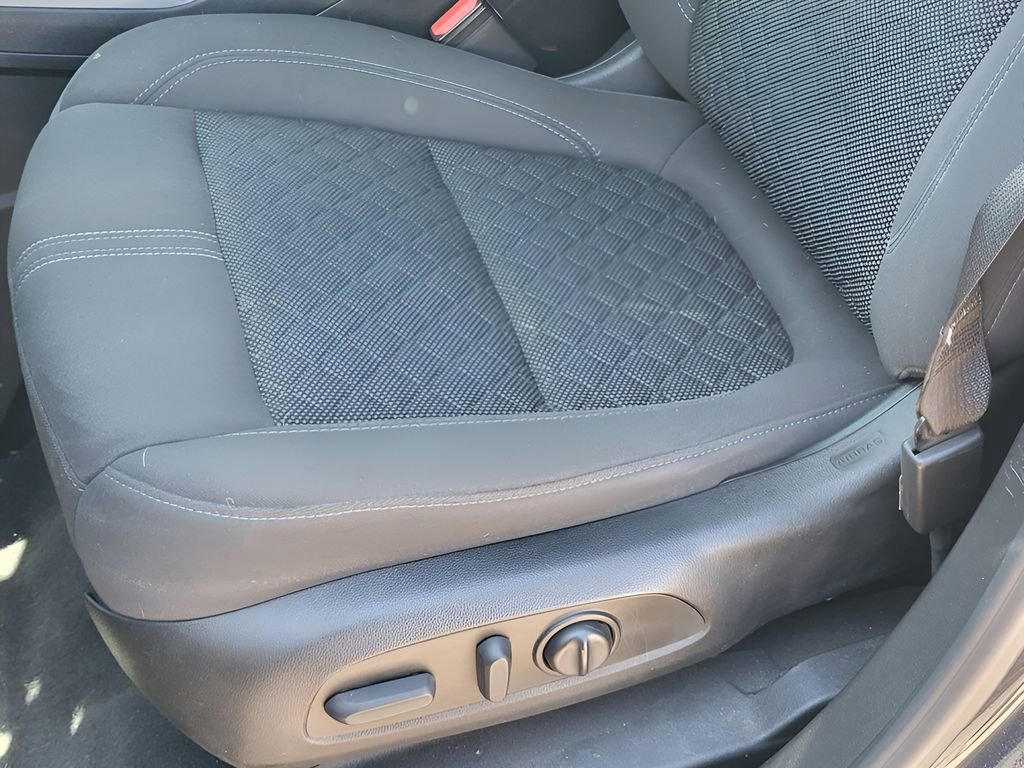 Used 2022 Chevrolet Blazer LT image 22