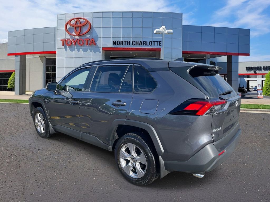 Used 2025 Toyota RAV4 XLE w/ Convenience Package FWD image 8