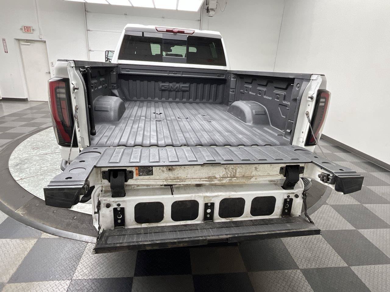 Certified 2025 GMC Sierra 2500 AT4 AWD/4WD image 38