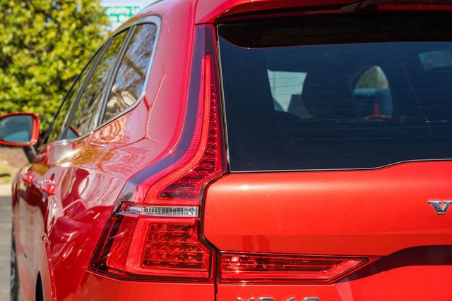 Certified 2023 Volvo XC60 B5 Plus w/ Climate Package image 7