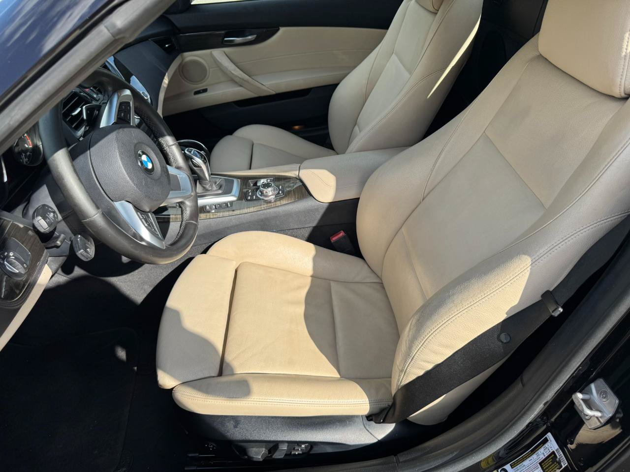 Used 2016 BMW Z4 sDrive28i RWD image 18