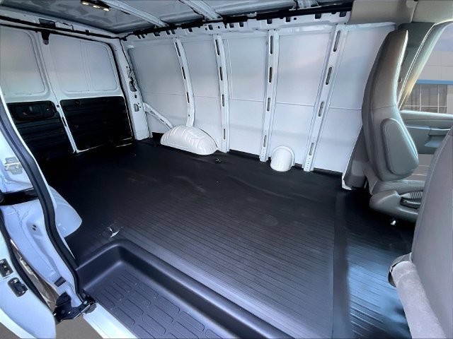 New 2026 Chevrolet Express 2500 w/ Driver Convenience Package RWD image 11