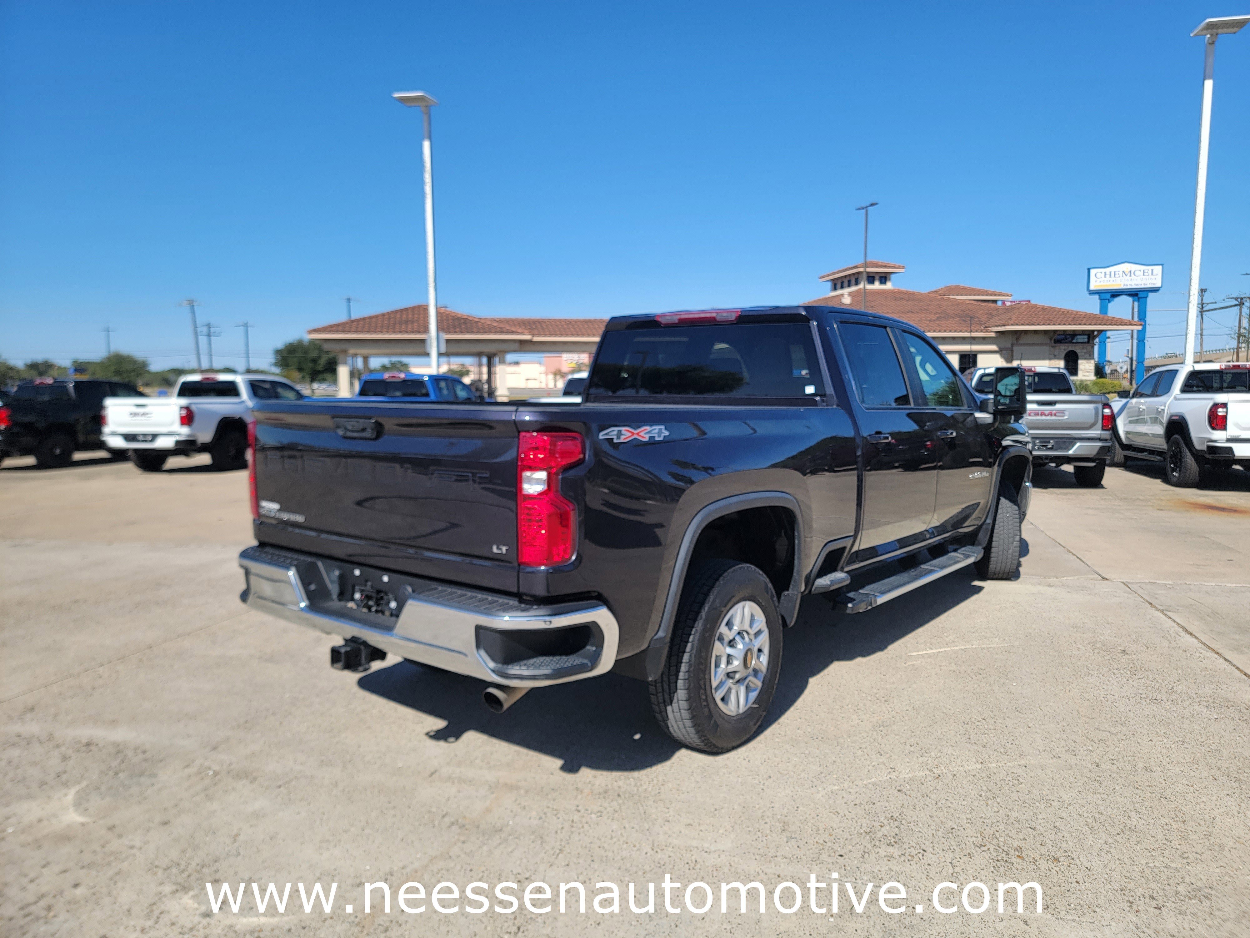 Used 2024 Chevrolet Silverado 2500 LT image 7