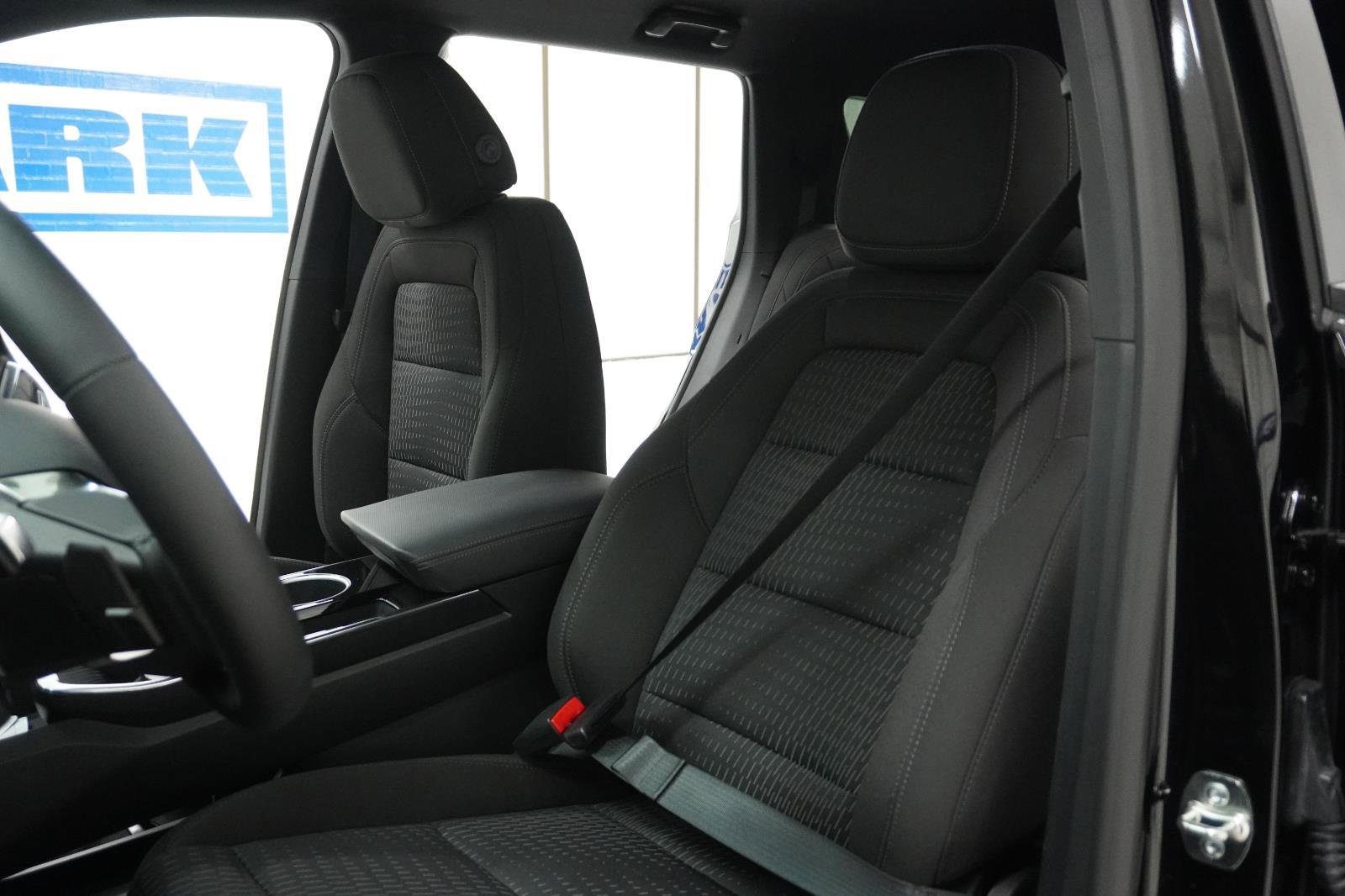 New 2026 Chevrolet Equinox LT image 16