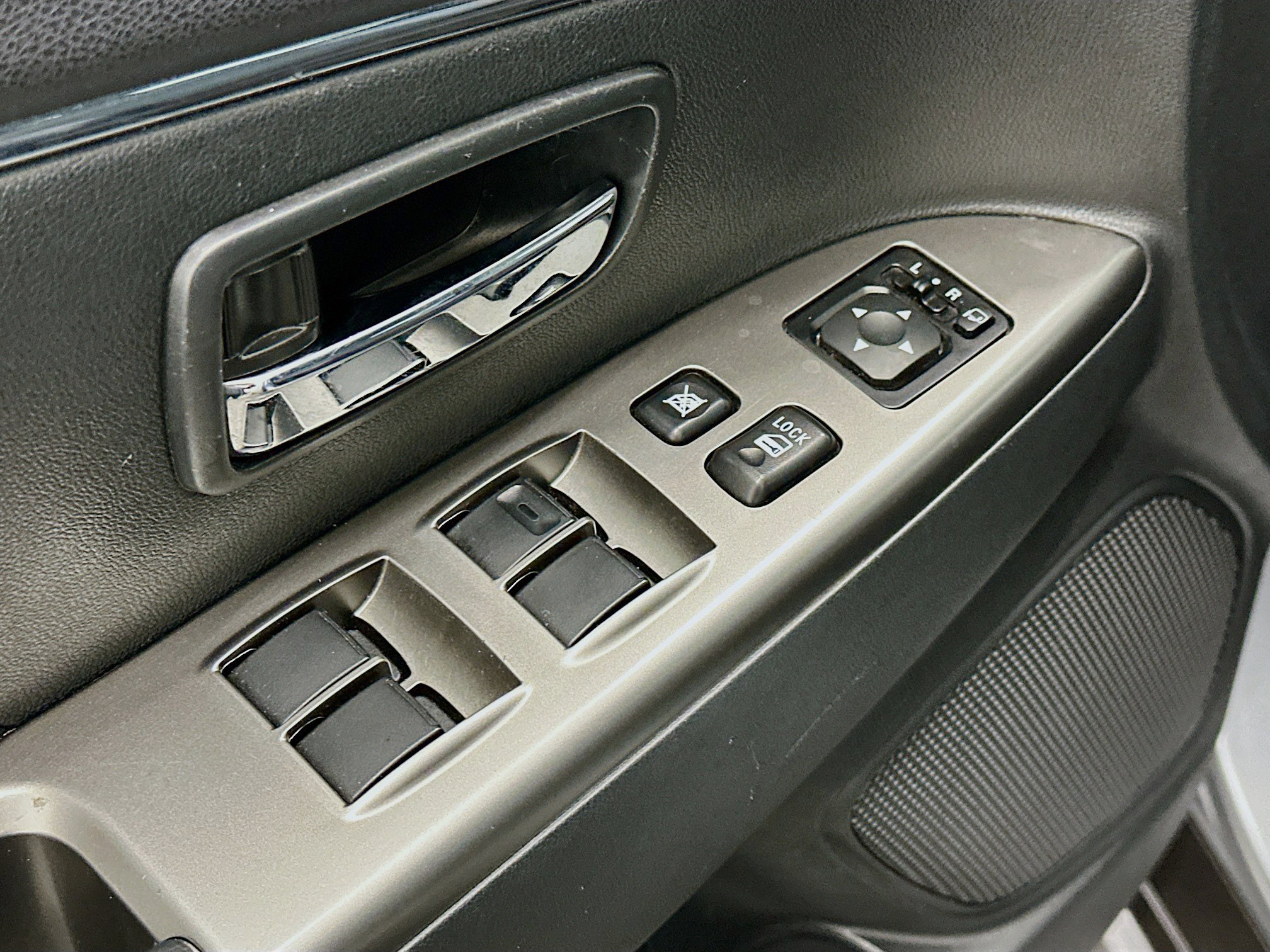 Used 2024 Mitsubishi Outlander Sport SE image 15