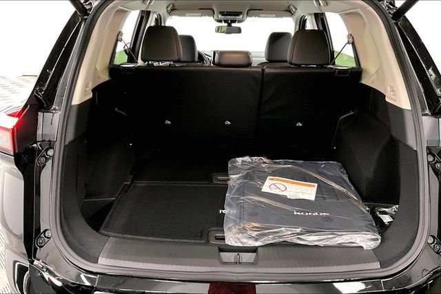 New 2025 Nissan Rogue SL image 39
