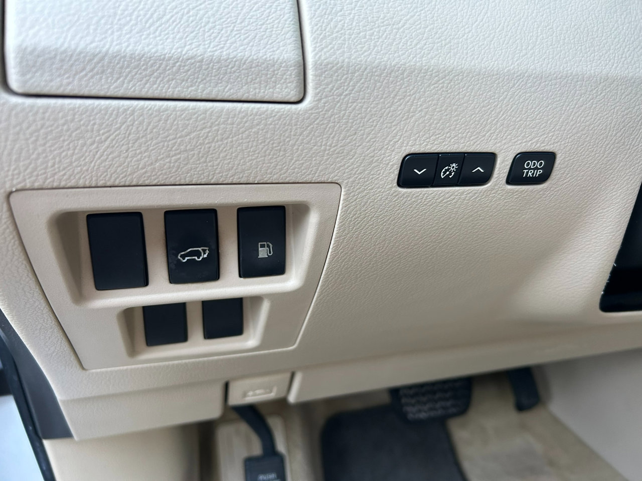 Used 2011 Lexus RX 450h AWD image 12