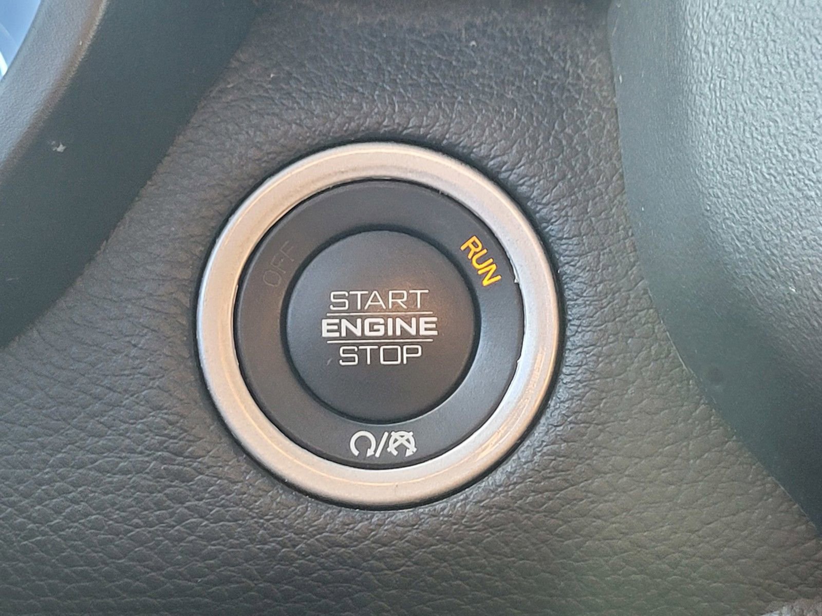 Used 2025 RAM 1500 Laramie image 22