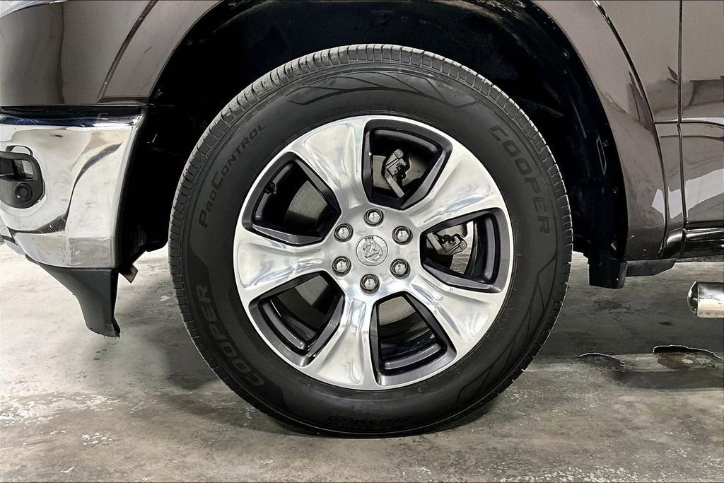 Used 2019 RAM 1500 Laramie image 11