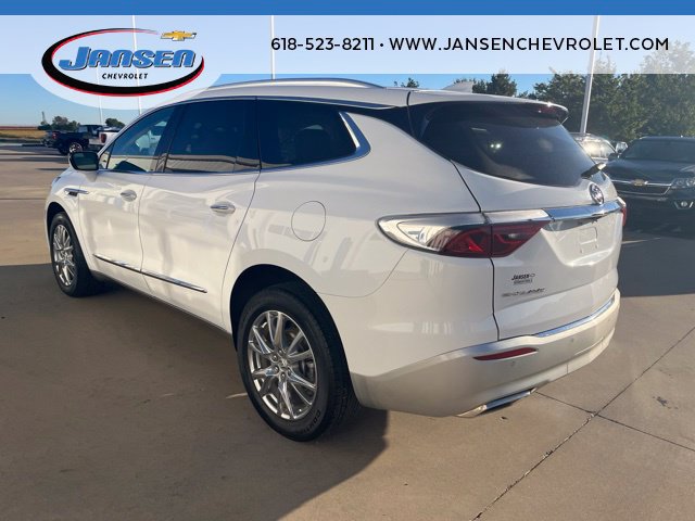 Used 2024 Buick Enclave Essence w/ Experience Buick Package FWD image 4