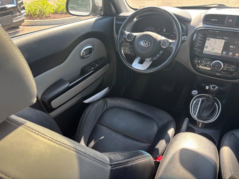 Used 2017 Kia Soul + w/ Primo Package image 11