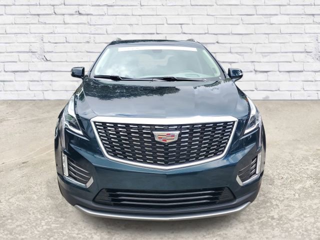 Certified 2024 Cadillac XT5 Premium Luxury w/ Technology Package FWD image 6